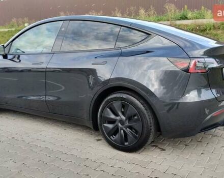 Серый Тесла Model Y, объемом двигателя 0 л и пробегом 3 тыс. км за 29000 $, фото 6 на Automoto.ua