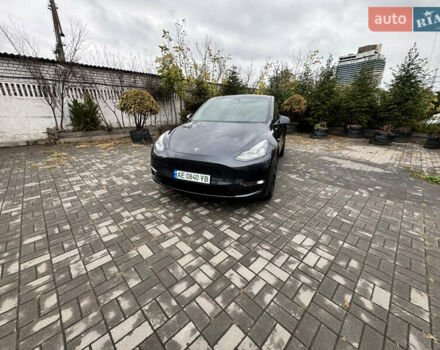Серый Тесла Model Y, объемом двигателя 0 л и пробегом 8 тыс. км за 31999 $, фото 1 на Automoto.ua