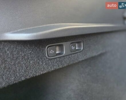 Сірий Тесла Model Y, об'ємом двигуна 0 л та пробігом 19 тис. км за 34900 $, фото 39 на Automoto.ua