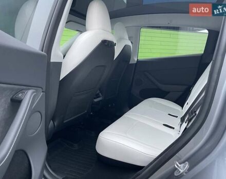 Серый Тесла Model Y, объемом двигателя 0 л и пробегом 25 тыс. км за 36700 $, фото 28 на Automoto.ua