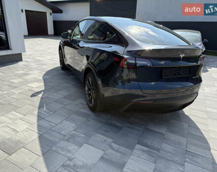 Серый Тесла Model Y, объемом двигателя 0 л и пробегом 1 тыс. км за 34900 $, фото 3 на Automoto.ua