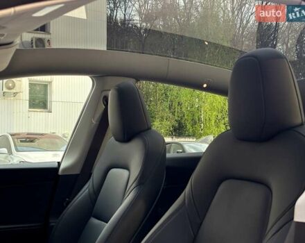 Серый Тесла Model Y, объемом двигателя 0 л и пробегом 1 тыс. км за 34500 $, фото 13 на Automoto.ua