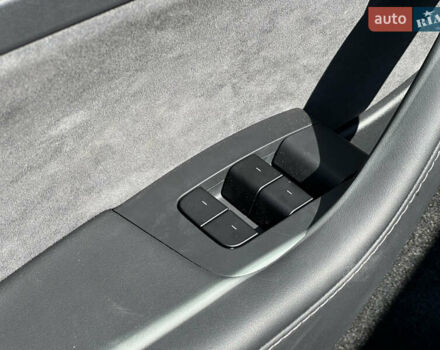 Серый Тесла Model Y, объемом двигателя 0 л и пробегом 1 тыс. км за 35490 $, фото 28 на Automoto.ua