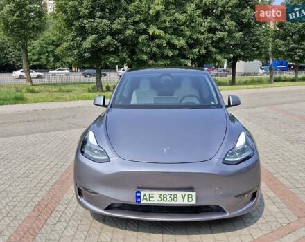 Серый Тесла Model Y, объемом двигателя 0 л и пробегом 5 тыс. км за 37900 $, фото 1 на Automoto.ua