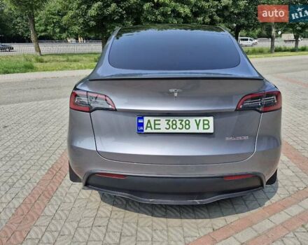 Серый Тесла Model Y, объемом двигателя 0 л и пробегом 5 тыс. км за 37900 $, фото 3 на Automoto.ua