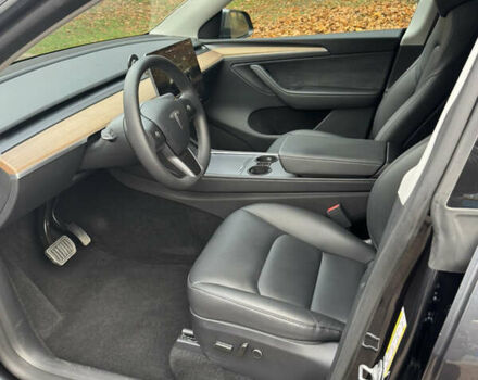 Серый Тесла Model Y, объемом двигателя 0 л и пробегом 15 тыс. км за 34500 $, фото 7 на Automoto.ua