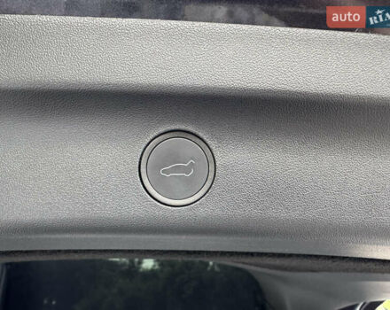 Серый Тесла Model Y, объемом двигателя 0 л и пробегом 7 тыс. км за 33999 $, фото 14 на Automoto.ua