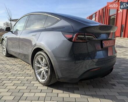 Серый Тесла Model Y, объемом двигателя 0 л и пробегом 29 тыс. км за 30500 $, фото 2 на Automoto.ua