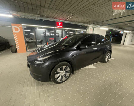 Серый Тесла Model Y, объемом двигателя 0 л и пробегом 15 тыс. км за 31999 $, фото 15 на Automoto.ua
