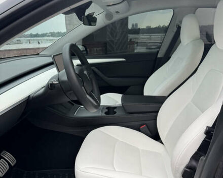 Серый Тесла Model Y, объемом двигателя 0 л и пробегом 7 тыс. км за 33999 $, фото 95 на Automoto.ua