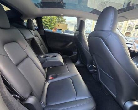 Сірий Тесла Model Y, об'ємом двигуна 0 л та пробігом 19 тис. км за 34900 $, фото 28 на Automoto.ua