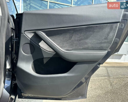 Серый Тесла Model Y, объемом двигателя 0 л и пробегом 1 тыс. км за 35490 $, фото 39 на Automoto.ua