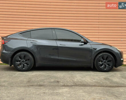 Серый Тесла Model Y, объемом двигателя 0 л и пробегом 2 тыс. км за 35490 $, фото 10 на Automoto.ua