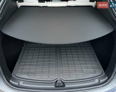 Серый Тесла Model Y, объемом двигателя 0 л и пробегом 25 тыс. км за 36700 $, фото 31 на Automoto.ua