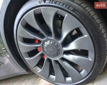 Тесла Model Y 2024 в Дрогобыче на Automoto.ua Серый Тесла Model Y, объемом двигателя 0 л и пробегом 52 тыс. км за 34200 $, фото 73 на Automoto.ua