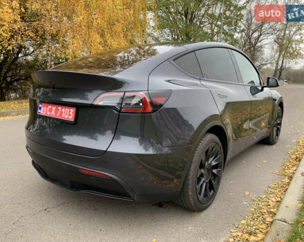 Серый Тесла Model Y, объемом двигателя 0 л и пробегом 14 тыс. км за 32300 $, фото 6 на Automoto.ua