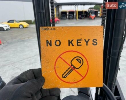 Серый Тесла Model Y, объемом двигателя 0 л и пробегом 36 тыс. км за 17800 $, фото 17 на Automoto.ua