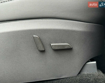 Серый Тесла Model Y, объемом двигателя 0 л и пробегом 2 тыс. км за 35490 $, фото 39 на Automoto.ua