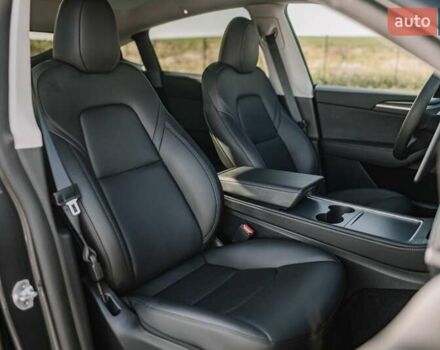 Серый Тесла Model Y, объемом двигателя 0 л и пробегом 25 тыс. км за 31300 $, фото 59 на Automoto.ua