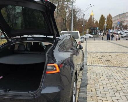 Серый Тесла Model Y, объемом двигателя 0 л и пробегом 39 тыс. км за 31700 $, фото 8 на Automoto.ua