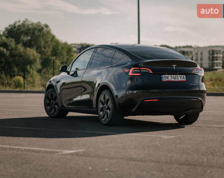 Серый Тесла Model Y, объемом двигателя 0 л и пробегом 25 тыс. км за 31300 $, фото 9 на Automoto.ua