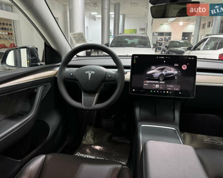 Серый Тесла Model Y, объемом двигателя 0 л и пробегом 1 тыс. км за 37500 $, фото 80 на Automoto.ua