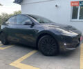 Серый Тесла Model Y, объемом двигателя 0 л и пробегом 1 тыс. км за 32900 $, фото 1 на Automoto.ua