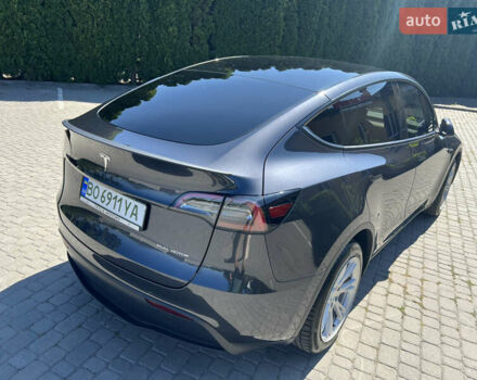 Серый Тесла Model Y, объемом двигателя 0 л и пробегом 12 тыс. км за 30000 $, фото 9 на Automoto.ua