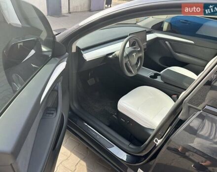 Серый Тесла Model Y, объемом двигателя 0 л и пробегом 6 тыс. км за 29500 $, фото 34 на Automoto.ua