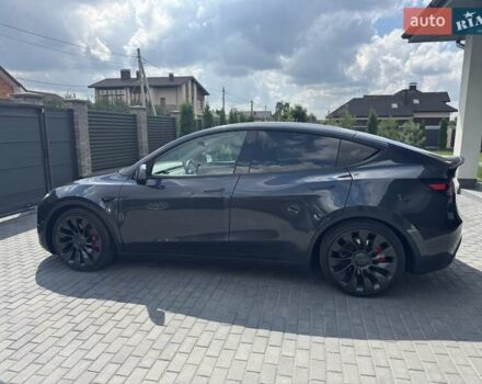 Серый Тесла Model Y, объемом двигателя 0 л и пробегом 20 тыс. км за 33900 $, фото 1 на Automoto.ua