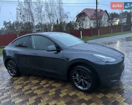 Серый Тесла Model Y, объемом двигателя 0 л и пробегом 14 тыс. км за 28200 $, фото 2 на Automoto.ua