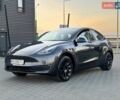 Серый Тесла Model Y, объемом двигателя 0 л и пробегом 3 тыс. км за 26999 $, фото 1 на Automoto.ua