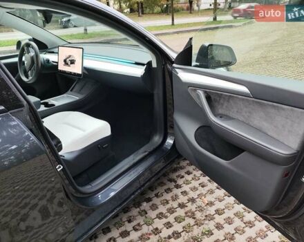 Сірий Тесла Model Y, об'ємом двигуна 0 л та пробігом 10 тис. км за 34400 $, фото 13 на Automoto.ua