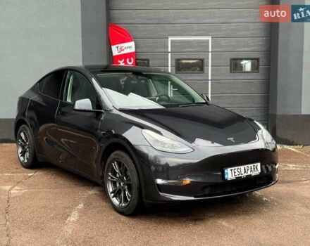 Серый Тесла Model Y, объемом двигателя 0 л и пробегом 24 тыс. км за 33500 $, фото 11 на Automoto.ua