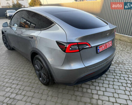 Серый Тесла Model Y, объемом двигателя 0 л и пробегом 9 тыс. км за 19800 $, фото 2 на Automoto.ua