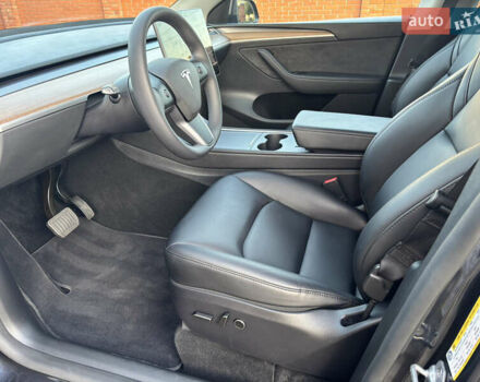 Сірий Тесла Model Y, об'ємом двигуна 0 л та пробігом 9 тис. км за 29900 $, фото 9 на Automoto.ua