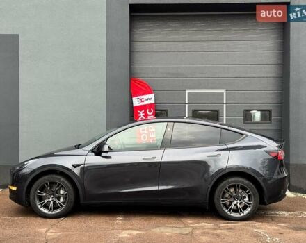 Серый Тесла Model Y, объемом двигателя 0 л и пробегом 24 тыс. км за 33500 $, фото 5 на Automoto.ua