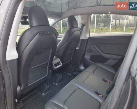Серый Тесла Model Y, объемом двигателя 0 л и пробегом 24 тыс. км за 30900 $, фото 14 на Automoto.ua