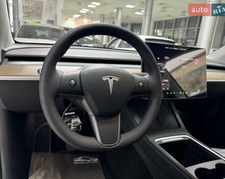 Серый Тесла Model Y, объемом двигателя 0 л и пробегом 1 тыс. км за 37500 $, фото 60 на Automoto.ua