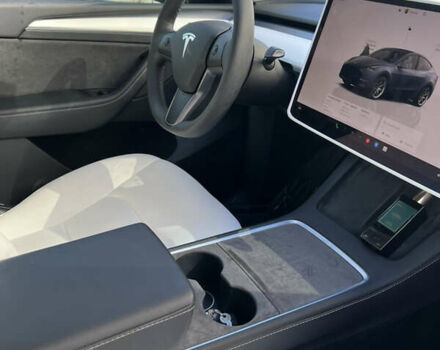 Серый Тесла Model Y, объемом двигателя 0 л и пробегом 33 тыс. км за 29000 $, фото 6 на Automoto.ua