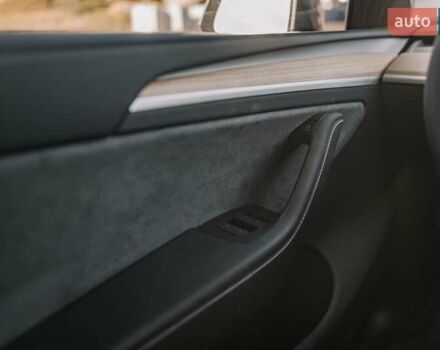 Сірий Тесла Model Y, об'ємом двигуна 0 л та пробігом 12 тис. км за 32500 $, фото 78 на Automoto.ua