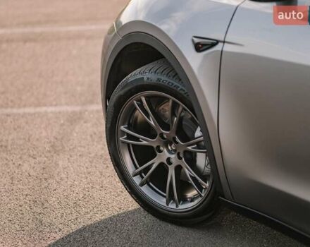 Серый Тесла Model Y, объемом двигателя 0 л и пробегом 6 тыс. км за 33500 $, фото 15 на Automoto.ua