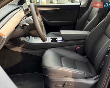 Серый Тесла Model Y, объемом двигателя 0 л и пробегом 1 тыс. км за 34500 $, фото 12 на Automoto.ua