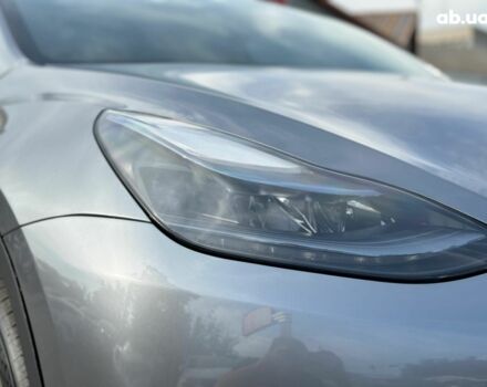 Серый Тесла Model Y, объемом двигателя 0 л и пробегом 7 тыс. км за 28480 $, фото 4 на Automoto.ua