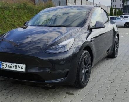 Тесла Model Y 2024 в Тернополе на Automoto.ua Серый Тесла Model Y, объемом двигателя 0 л и пробегом 2 тыс. км за 26000 $, фото 2 на Automoto.ua