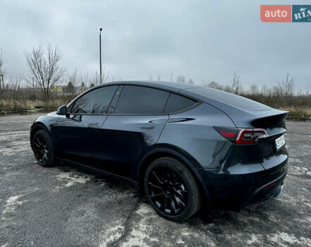 Серый Тесла Model Y, объемом двигателя 0 л и пробегом 22 тыс. км за 27000 $, фото 7 на Automoto.ua