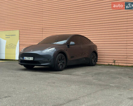 Серый Тесла Model Y, объемом двигателя 0 л и пробегом 2 тыс. км за 35490 $, фото 8 на Automoto.ua