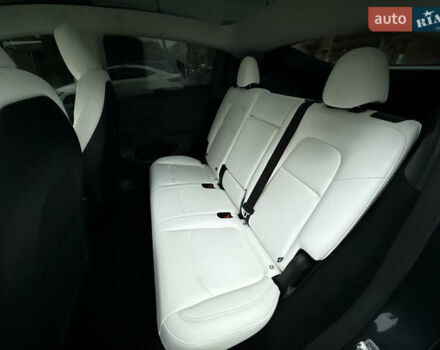 Серый Тесла Model Y, объемом двигателя 0 л и пробегом 5 тыс. км за 29490 $, фото 13 на Automoto.ua