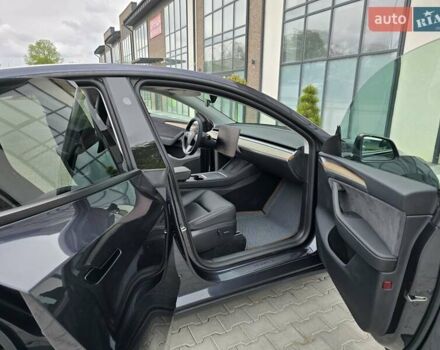 Серый Тесла Model Y, объемом двигателя 0 л и пробегом 7 тыс. км за 28400 $, фото 17 на Automoto.ua