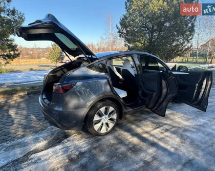 Серый Тесла Model Y, объемом двигателя 0 л и пробегом 9 тыс. км за 29500 $, фото 54 на Automoto.ua